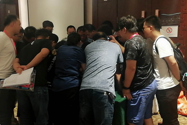  ����һ�����Ը�������_��ѵ��۸�