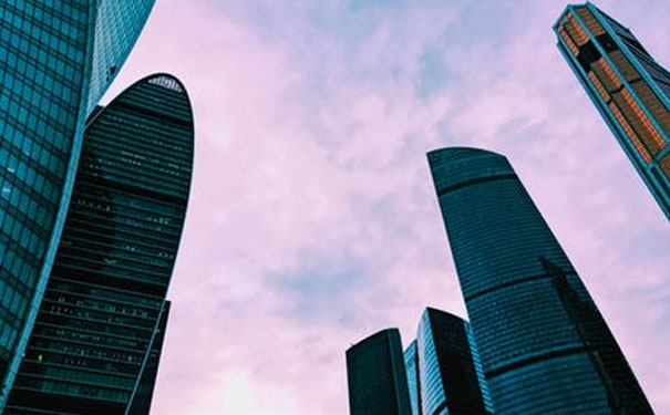 ����һ�����Ը�������_��ѵ��۸�