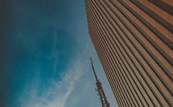 ����һ�����Ը�������_��ѵ��۸�