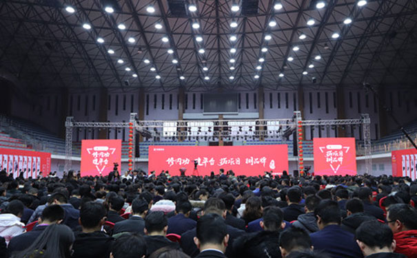 ����������ѵѧУ�ļҺ�_��ַ_�绰