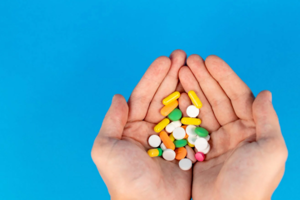 ����ִҵ��ҩʦ��ѵ����_�ṩ��������γ�