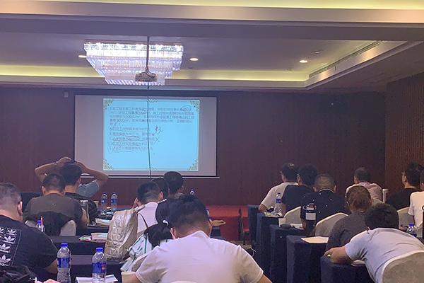 ����ִҵ��ҩʦ��ѵ����_�ṩ��������γ�     