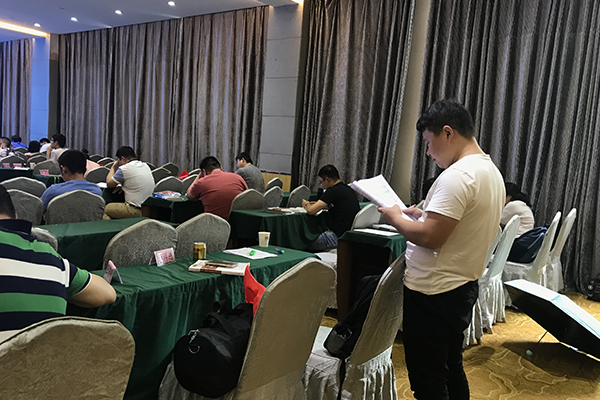 �½�ִҵ��ҩʦ��ѵ����_�ṩ��������γ�