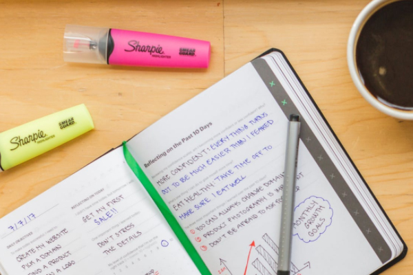 �ൺ��Ṥ��ʦ��ѵ�����ĸ���_��ô����