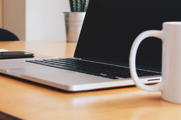 ������Ṥ��ʦ��ѵ�����ĸ���_��ô����