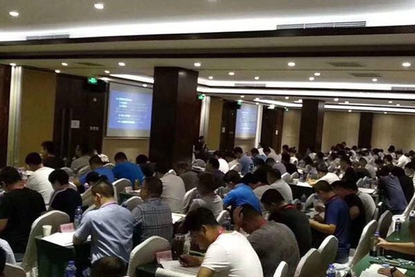 ��������������ѵ�����ĸ���_���۶���Ǯ