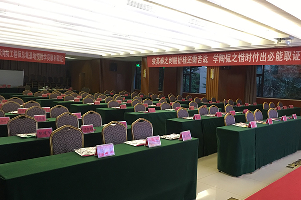 �������������ѵ�����ĸ���_���۶���Ǯ