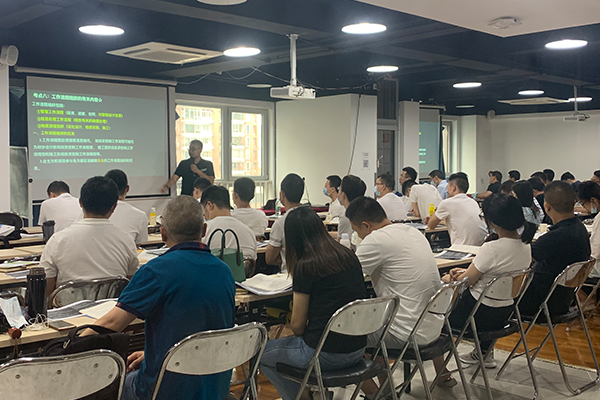 ̨�ݶ���������ѵ�����ĸ���_���۶���Ǯ