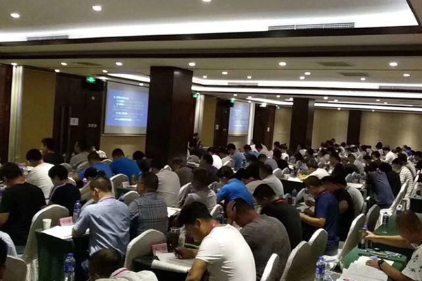 ���ݶ���������ѵ�����ĸ���_���۶���Ǯ