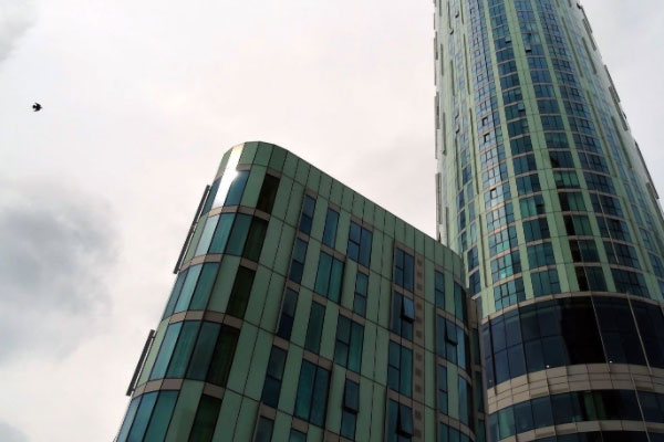 �人����������ѵ�����ĸ���_���۶���Ǯ