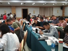 ʮ�߶���������ѵ�����ĸ���_���۶���Ǯ/