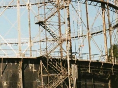 ��ɽ����������ѵ�����ĸ���_���۶���Ǯ/