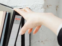 ���ݿ��и�����۸��Ŀ��/