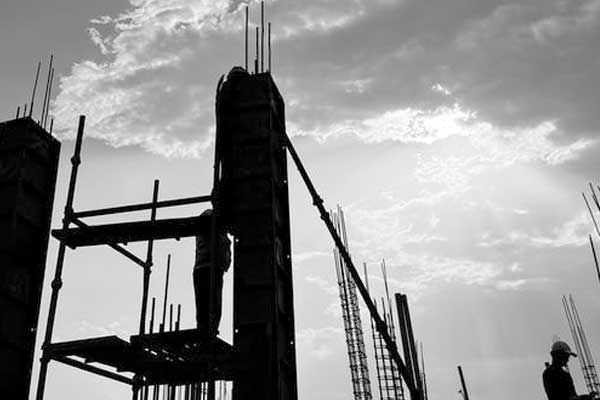 ��Ȫ�м���ȫ����ʦ��ѵ���ö���Ǯ