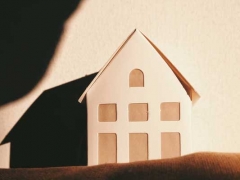 �����м���ȫ����ʦ��ѵ���ö���Ǯ/