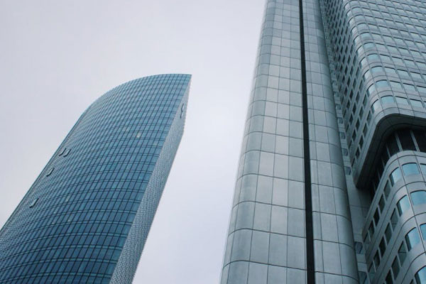 �����м���ȫ����ʦ��ѵ���ö���Ǯ