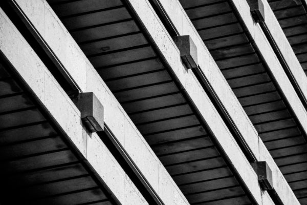 �ߺ��м���ȫ����ʦ��ѵ���ö���Ǯ