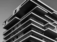 ¦���м���ȫ����ʦ��ѵ���ö���Ǯ/