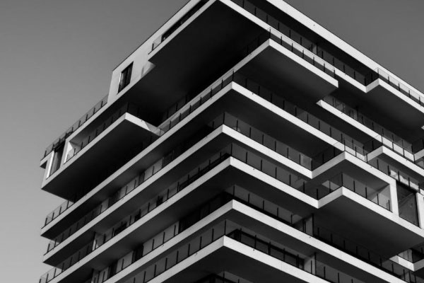 ¦���м���ȫ����ʦ��ѵ���ö���Ǯ