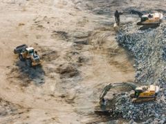 �����м���ȫ����ʦ��ѵ���ö���Ǯ/