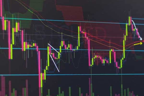 ��ɽ��������ʦ��ѵ_���ö���Ǯ