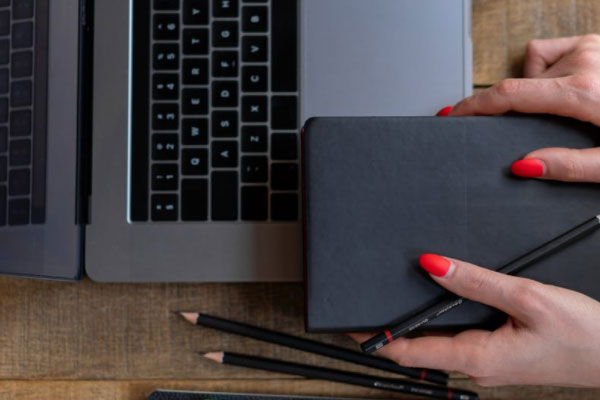 ���ݳ�������ʦ��ѵ_���ö���Ǯ