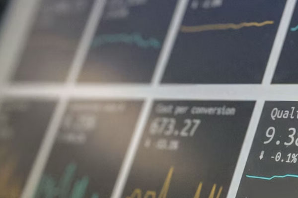 �Ͼ���������ʦ��ѵ_���ö���Ǯ