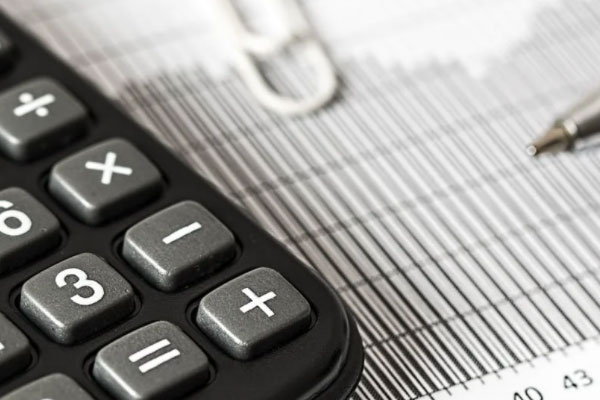 ��֦����������ʦ��ѵ_���ö���Ǯ