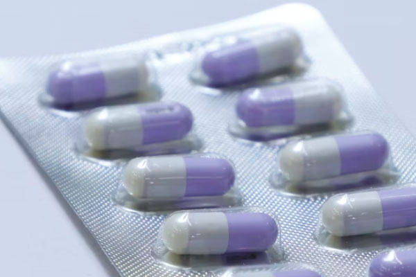 �Ƹ�ִҵ��ҩʦ�ĸ���ѵ������