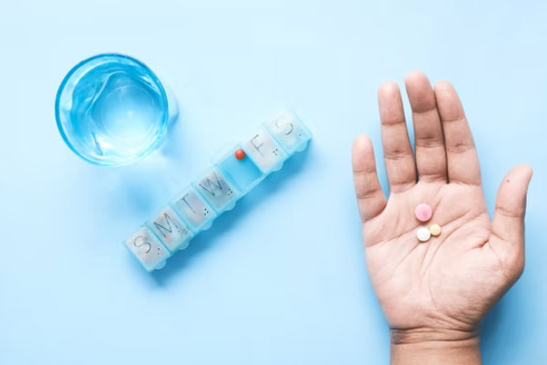 �ɶ�ִҵ��ҩʦ�ĸ���ѵ������