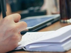 �ȷ�������ѵ�����ĸ��ȽϺ�/