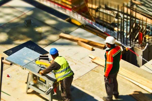 �ܿڽ����Ŵ�Ա�����������Ա���ʱ��