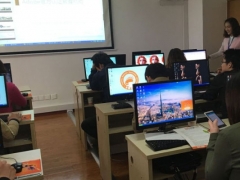 �Ž��Ӿ������ѵѧУ�ļҺ�/