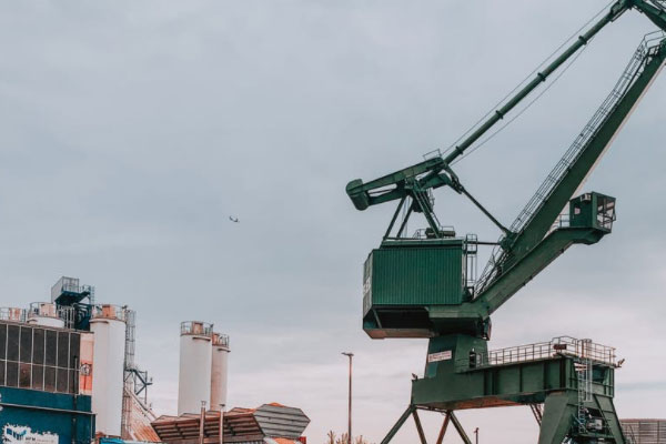 �Ӽ����ʵ����ѵ��������