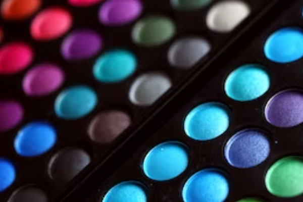 ���ݻ�ױ����ѧУ