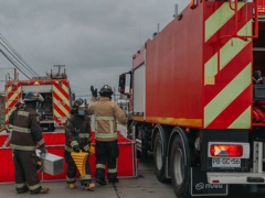 �ĳ�һ����������ʦ������ѵ��������/