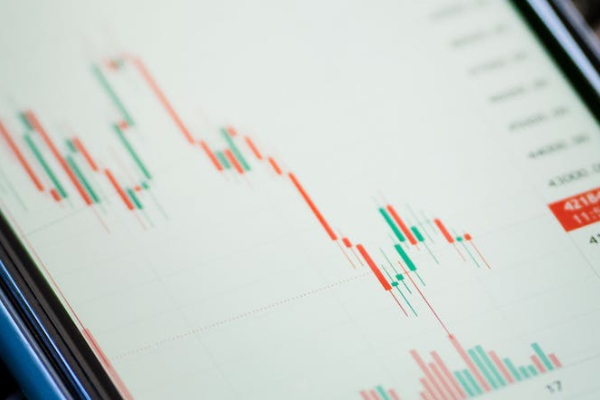 ��򾭼�ʦ������ѵѧУ�ļҺ�