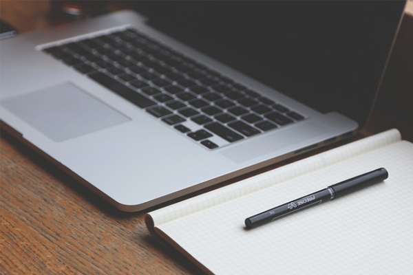 �ӱ�����ʦ������ѵѧУ�ļҺ�