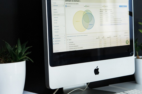 ��������ʦ������ѵѧУ�ļҺ�