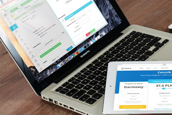 ���ʾ���ʦ������ѵѧУ�ļҺ�