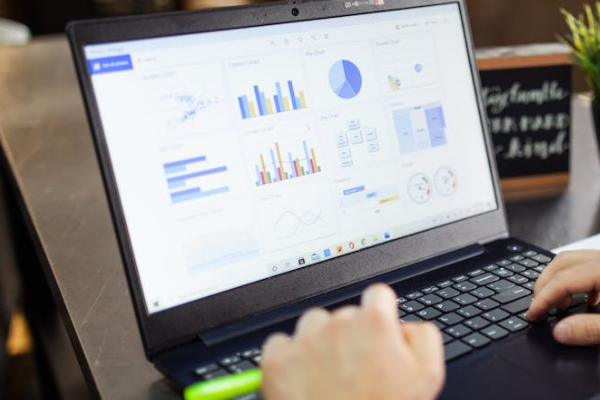 ��ɽ����ʦ������ѵѧУ�ļҺ�