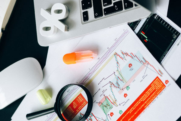 ���쾭��ʦ������ѵѧУ�ļҺ�