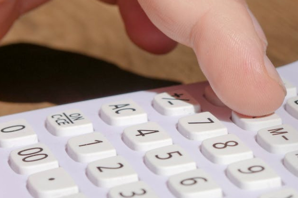 ��������ʦ������ѵѧУ�ļҺ�