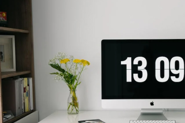 �����繤֤��ѵ�����ļҺ�_����