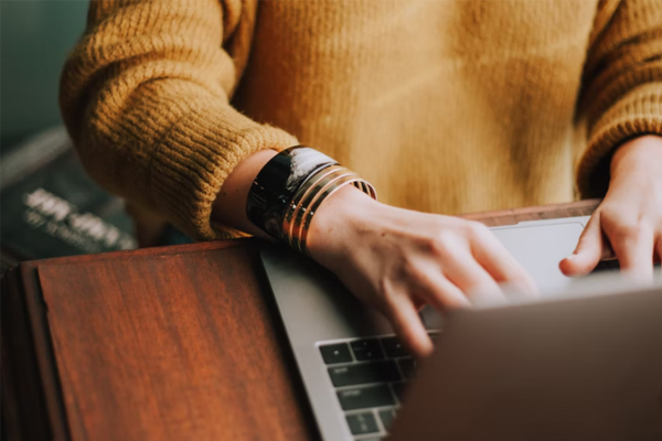 ����繤֤��ѵ�����ļҺ�_����