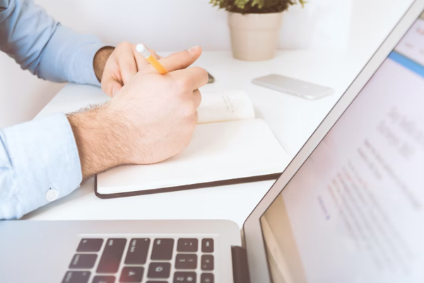 ��̶�繤֤��ѵ�����ļҺ�_����