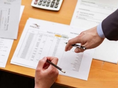 �������ʵ��������ѵ�����Ǯ/