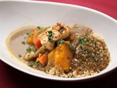 ��ɽ�����ѵ�ļҺ�/