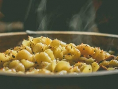 ��ɽ�Ϻ������ѵ�ļҺ�/