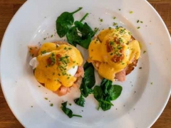 �人��������ѵ�ļҺ�/